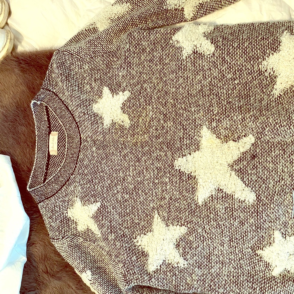 Sweater - Picture 1 of 1